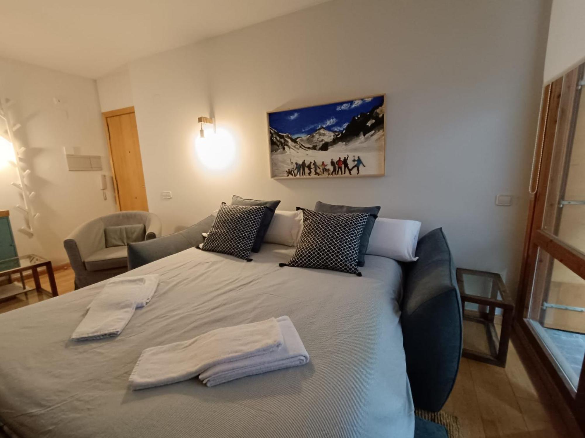 Inmocyma Tu Refugio En Benasque Apartment Luaran gambar